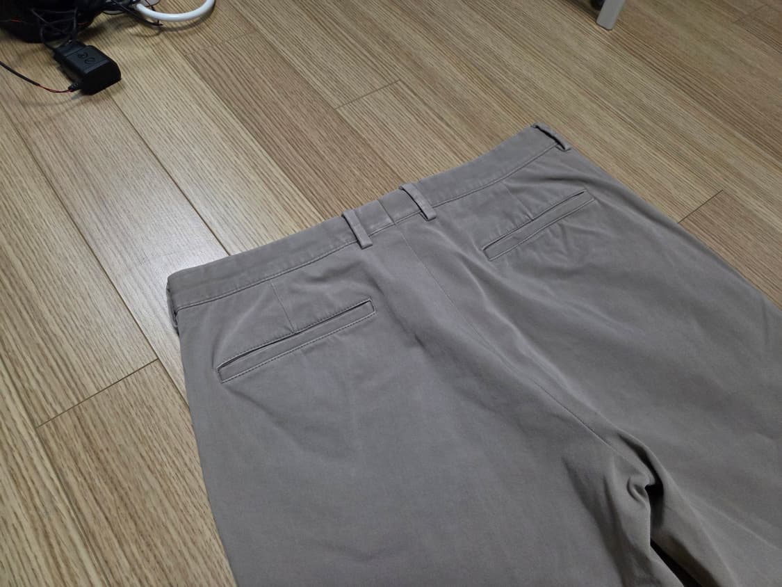 DKNY 스트레이트핏 치노 팬츠  상품이미지3