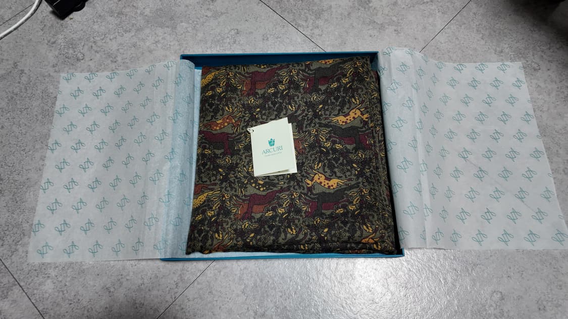 [새제품] 아큐리 스카프 상품이미지7