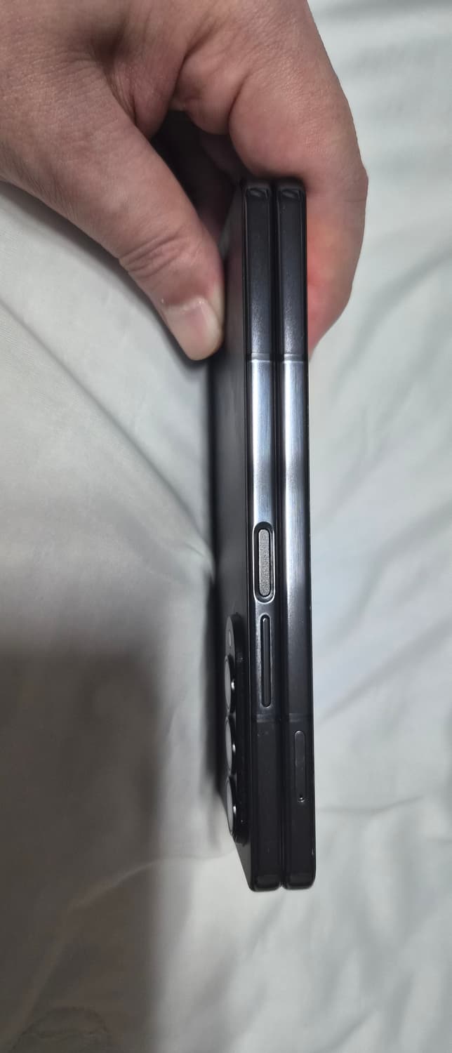 갤럭시 폴드4  256 상품이미지7