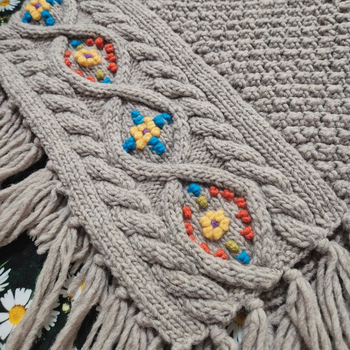 TITICACA 티티카카 니트 망토 케이프 여성FREE 상품이미지8