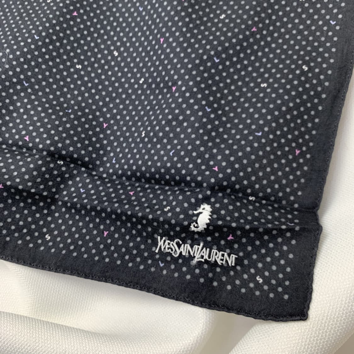 [정품] YSL 입생로랑 도트패턴 빈티지 쁘띠스카프 손수건 상품이미지2
