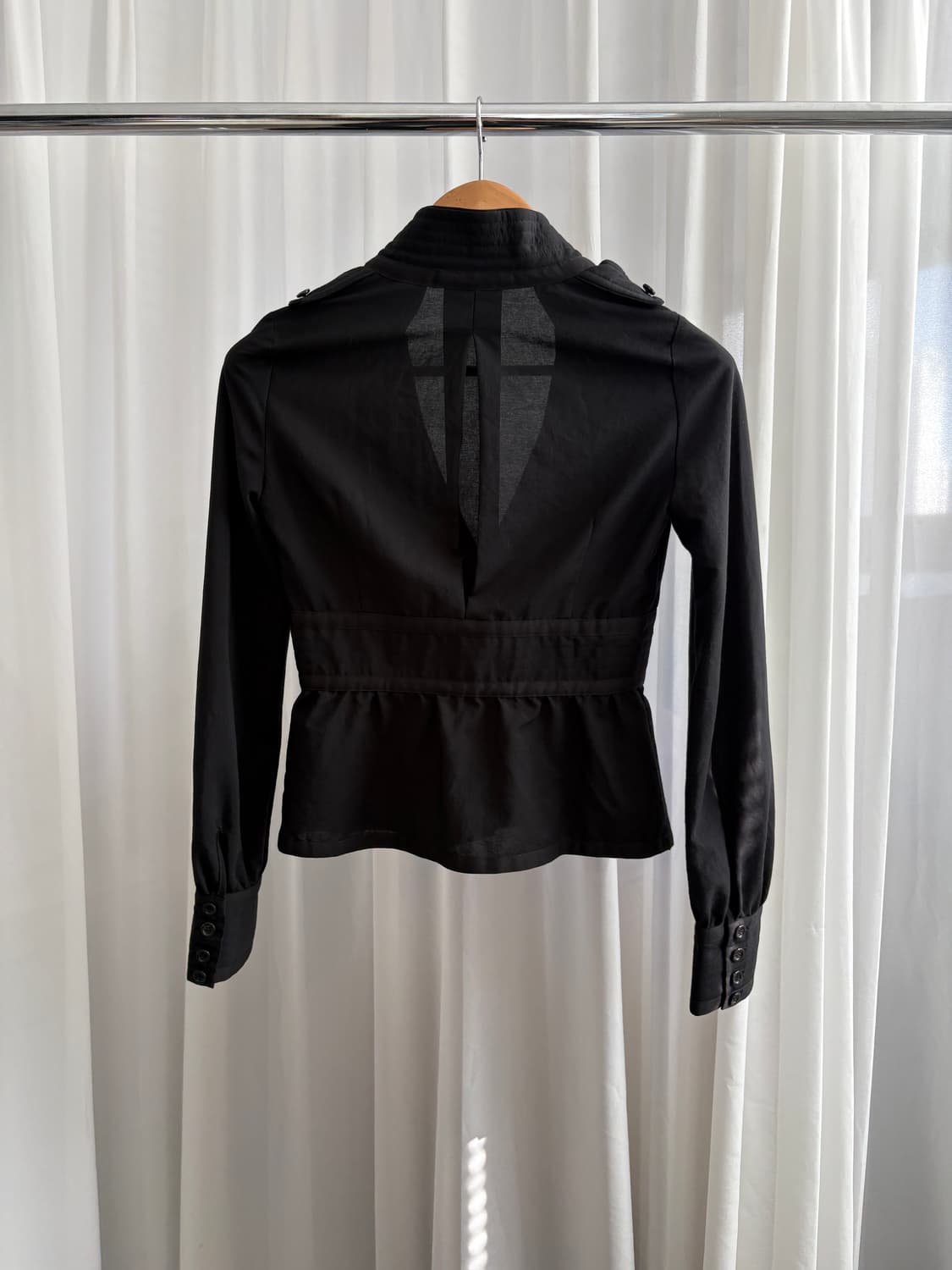 인챈트먼트 시어 셔츠 상품이미지6