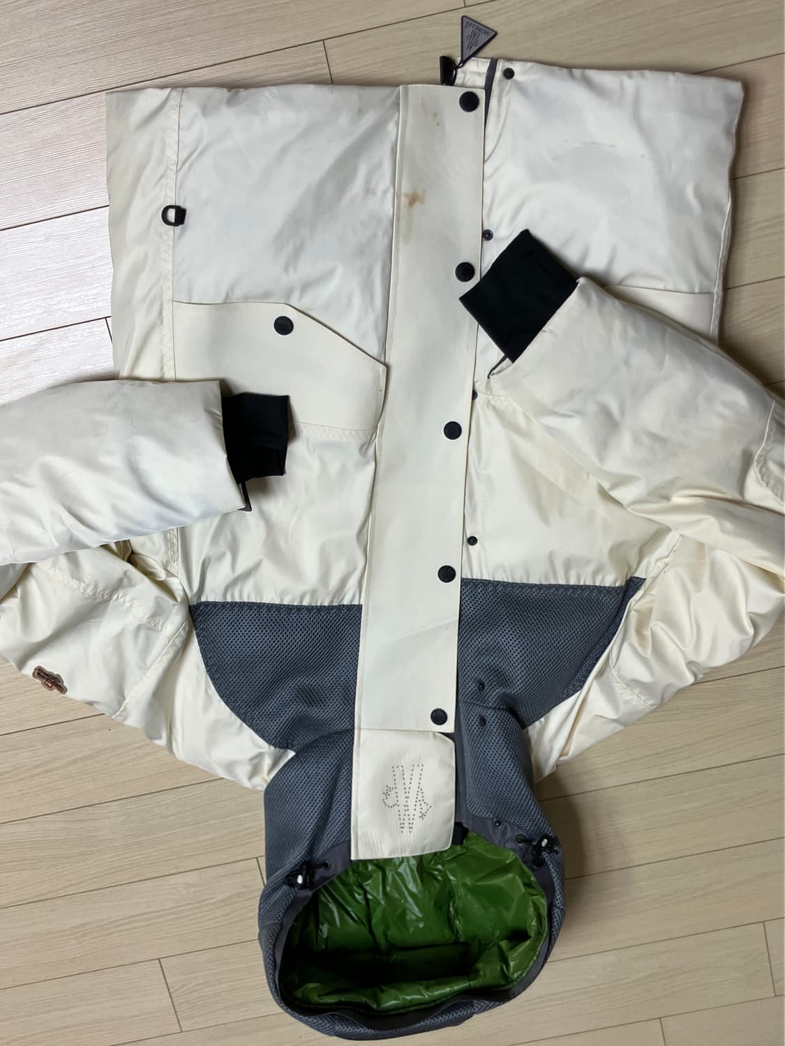 몽클레어 그레노블 오리털 보드복 상품이미지1