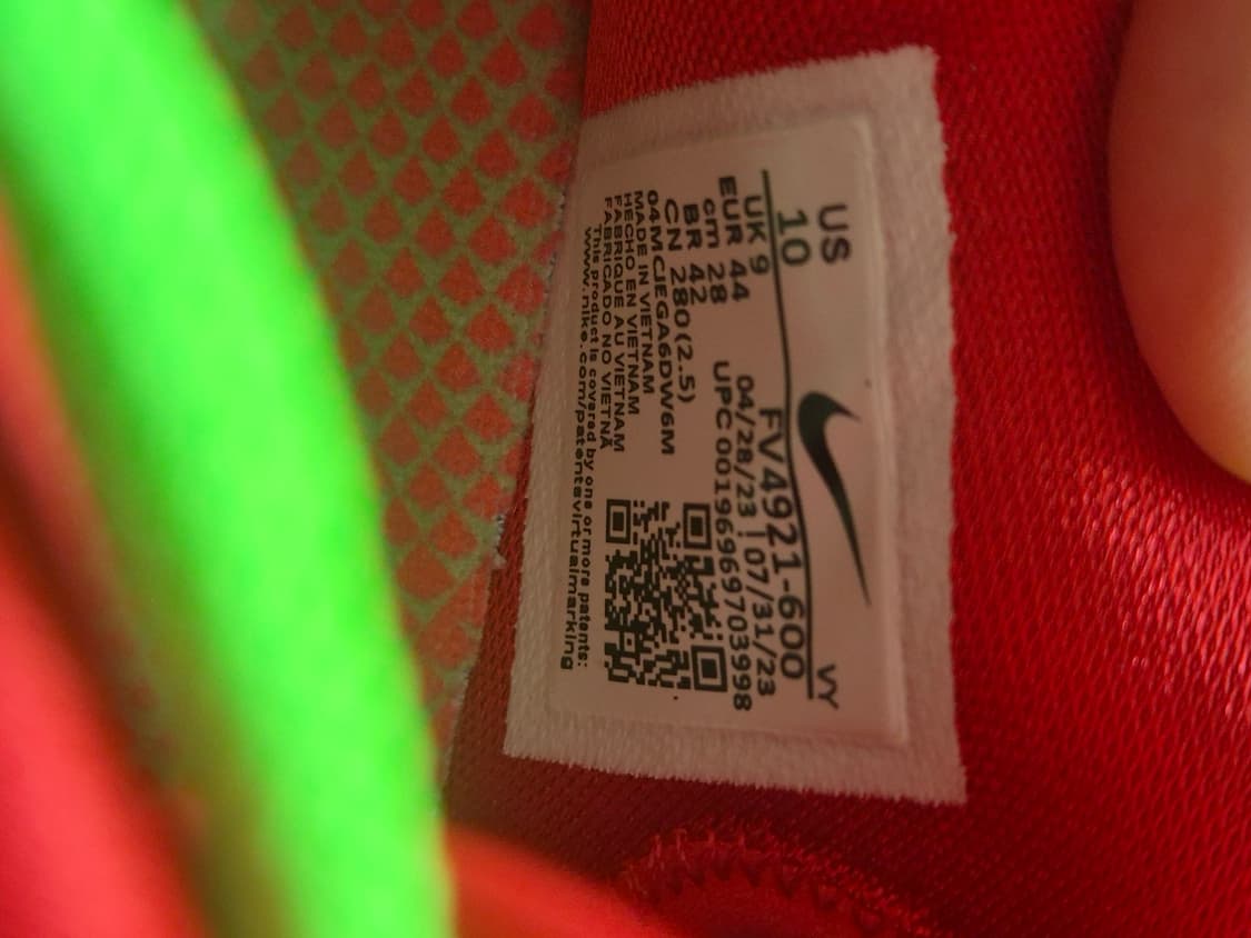 나이키 코비6 리버스그린치(280) 상품이미지3