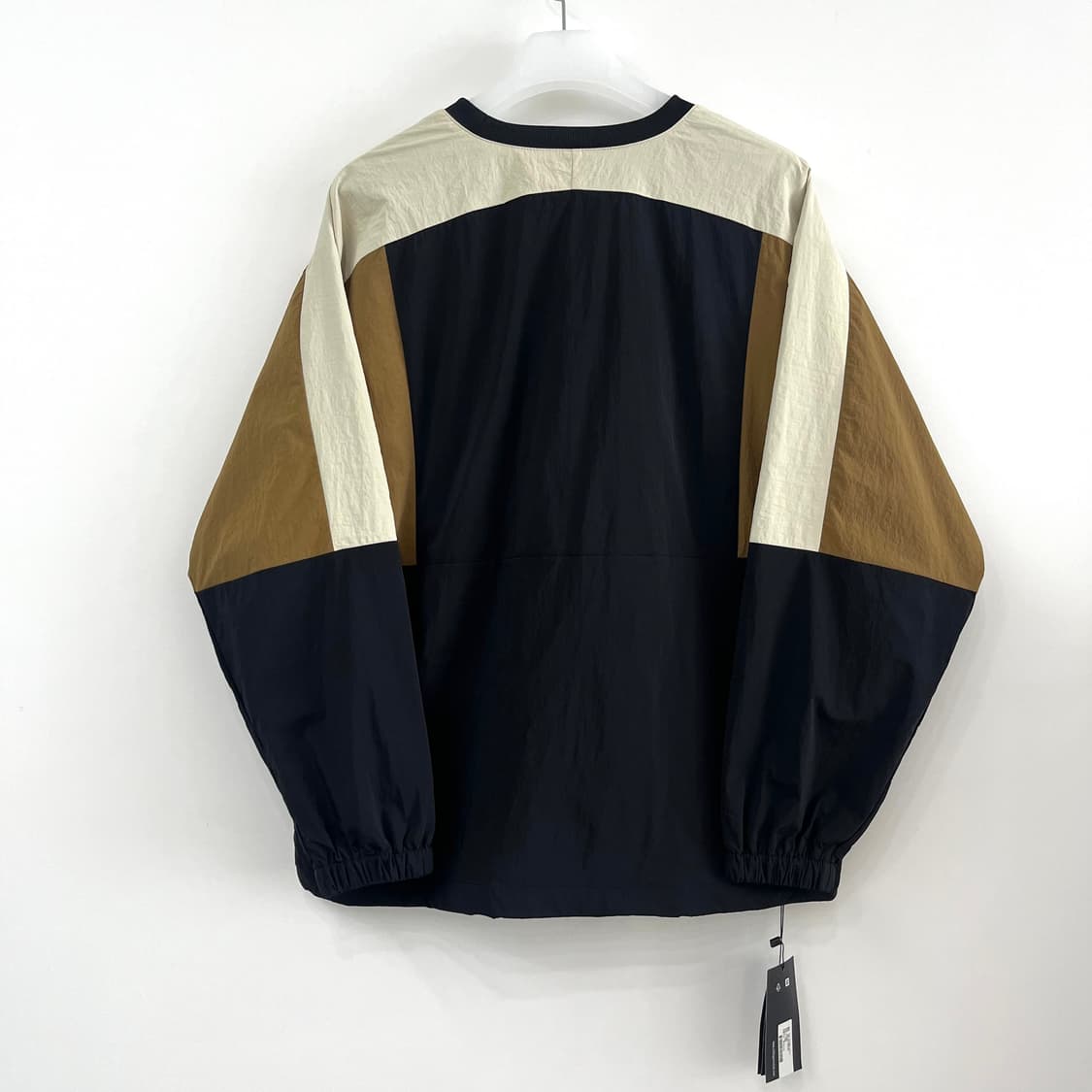 (새상품) 칠스포츠클럽 버전3 블랙 윈드브레이커 아노락 상품이미지3