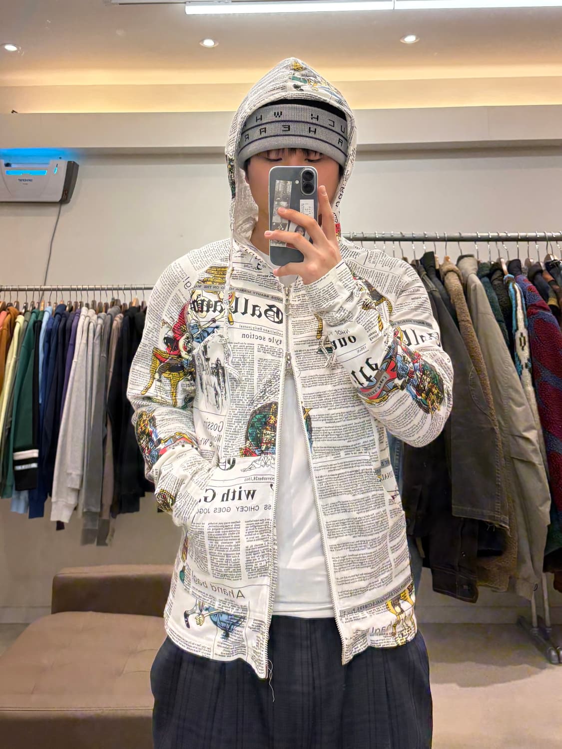 존 갈리아노 00s 뉴스페이퍼 프린트 후드집업 상품이미지8