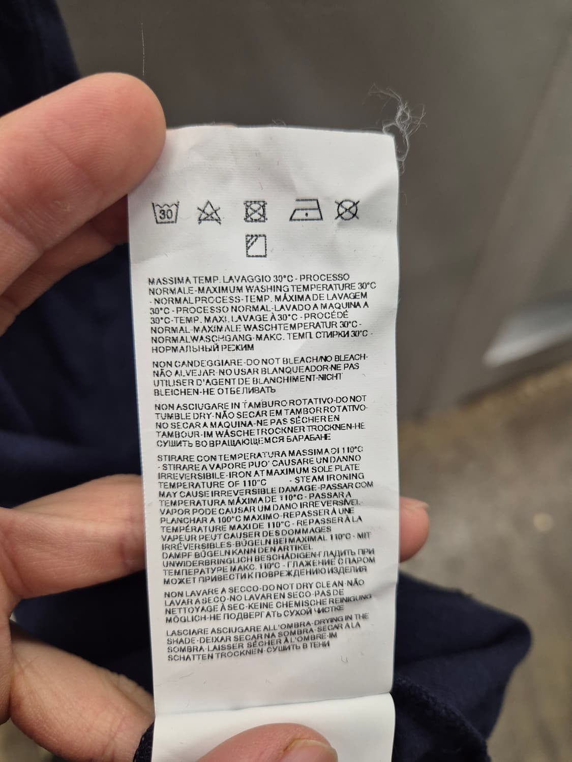 아르마니진 네이비 반팔 티셔츠  상품이미지4