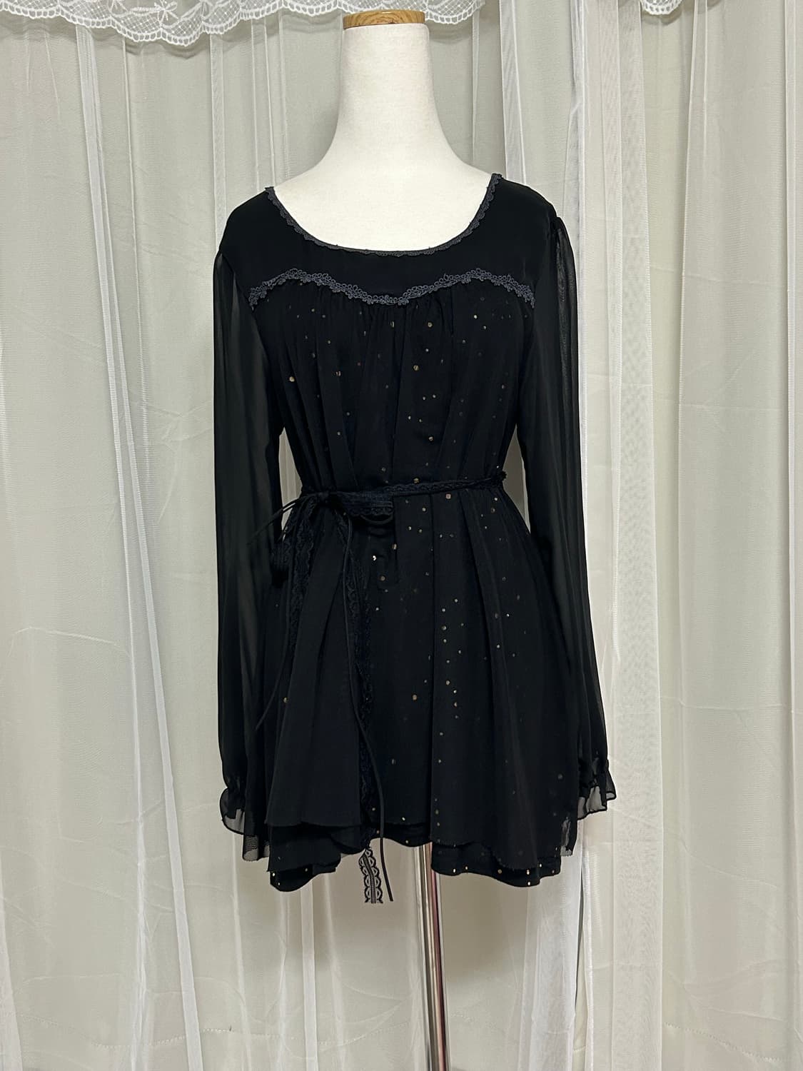 엑시즈팜 글리터 디테일 시스루 블라우스 탑 공겜여주 고스 고딕 상품이미지1