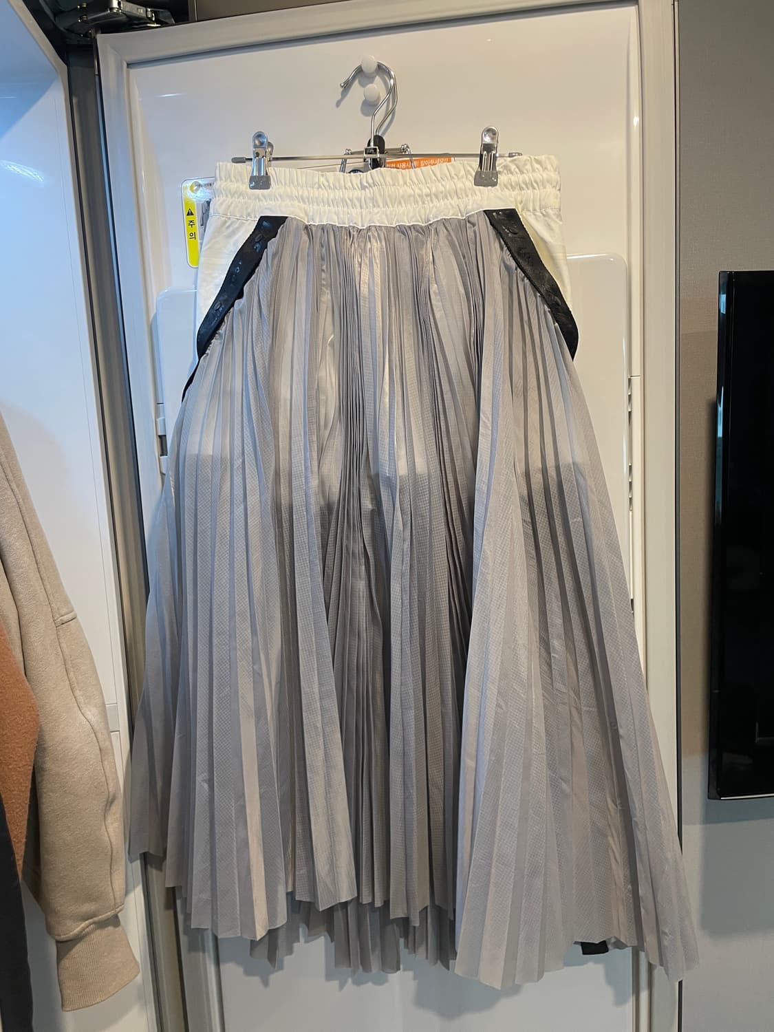 나이키 사카이 콜라보 플리츠 스커트 상품이미지2