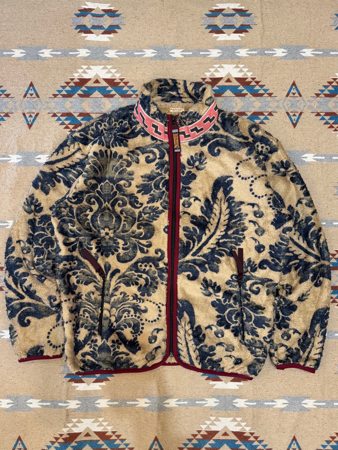 [3][L] 캐피탈 다마스크 패턴 마리아 플리스 상품이미지2