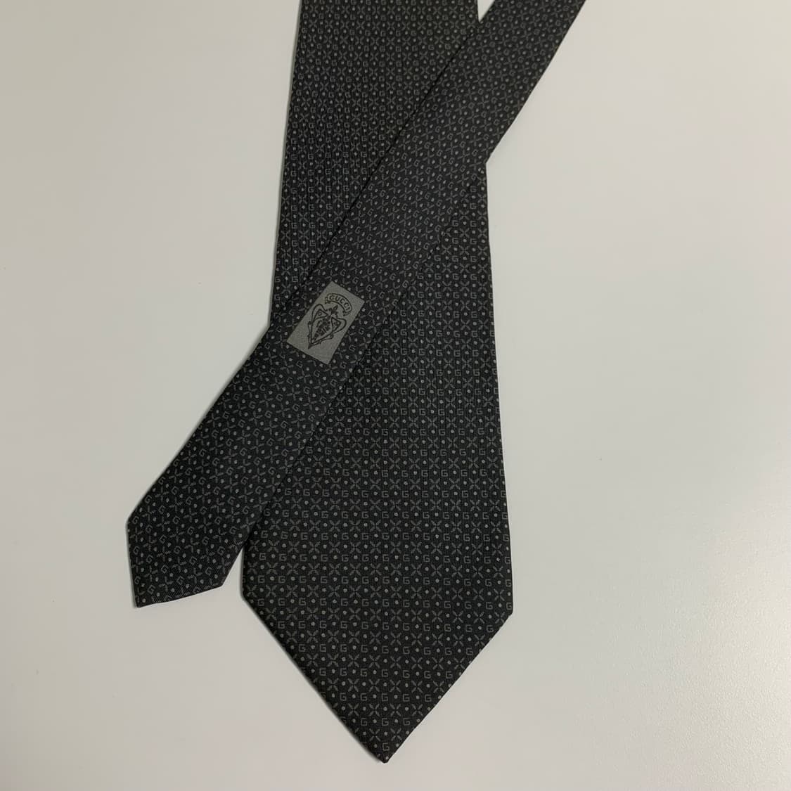 구찌(GUCCI) GG스몰로고 모노그램 블랙 명품넥타이 A등급 9.5cm 상품이미지3