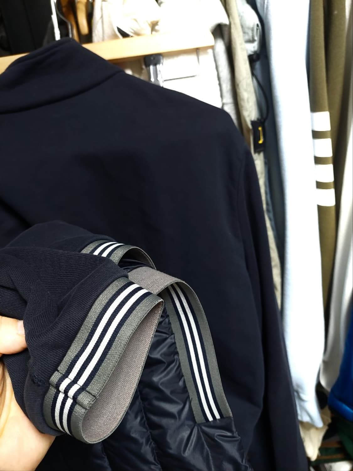 몽클레어 네이비 니트 패딩 점퍼 상품이미지4