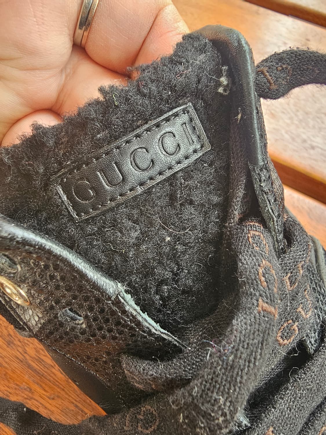 구찌 블랙 스니커즈 상품이미지7