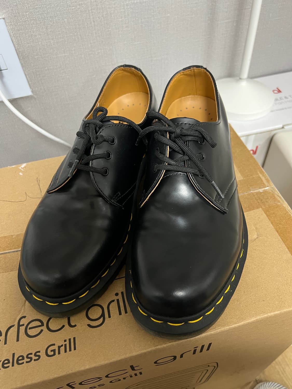 택포14) 닥터마틴 1461 스무스 3홀 블랙 UK5 240 상품이미지2