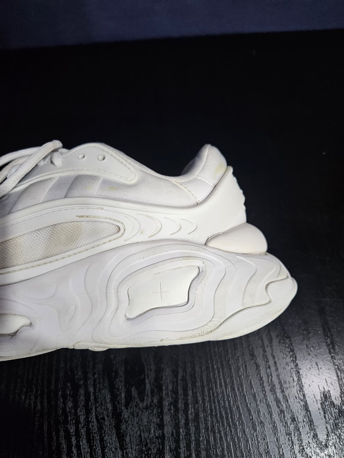 아디다스 오즈노바 화이트컬러 남성 265 스니커즈  상품이미지7