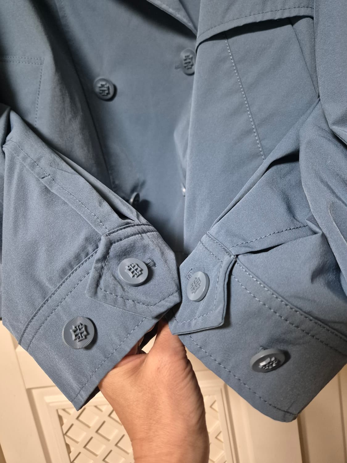 모르간 더블 버튼 숏트렌치 자켓 상품이미지4