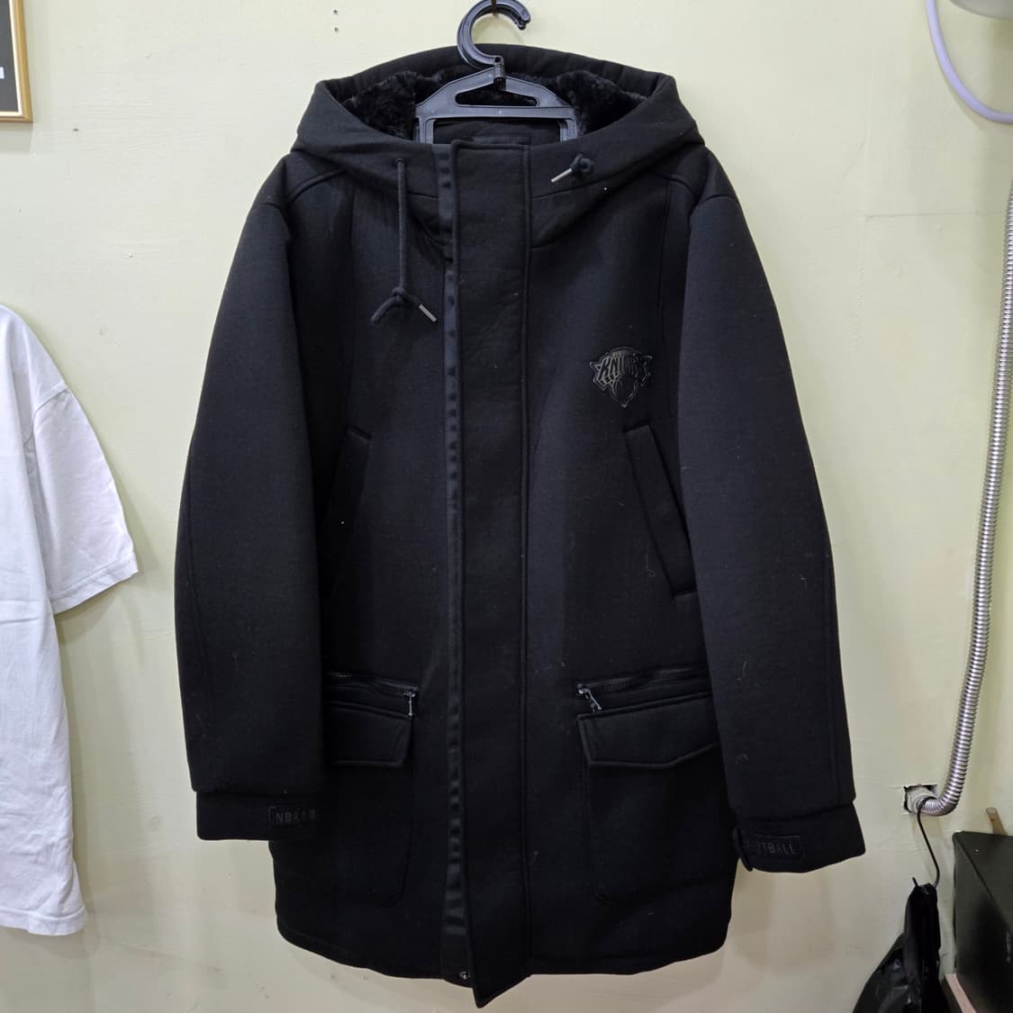 NBA 블랙 퍼 라이닝 후드 롱 자켓 상품이미지1