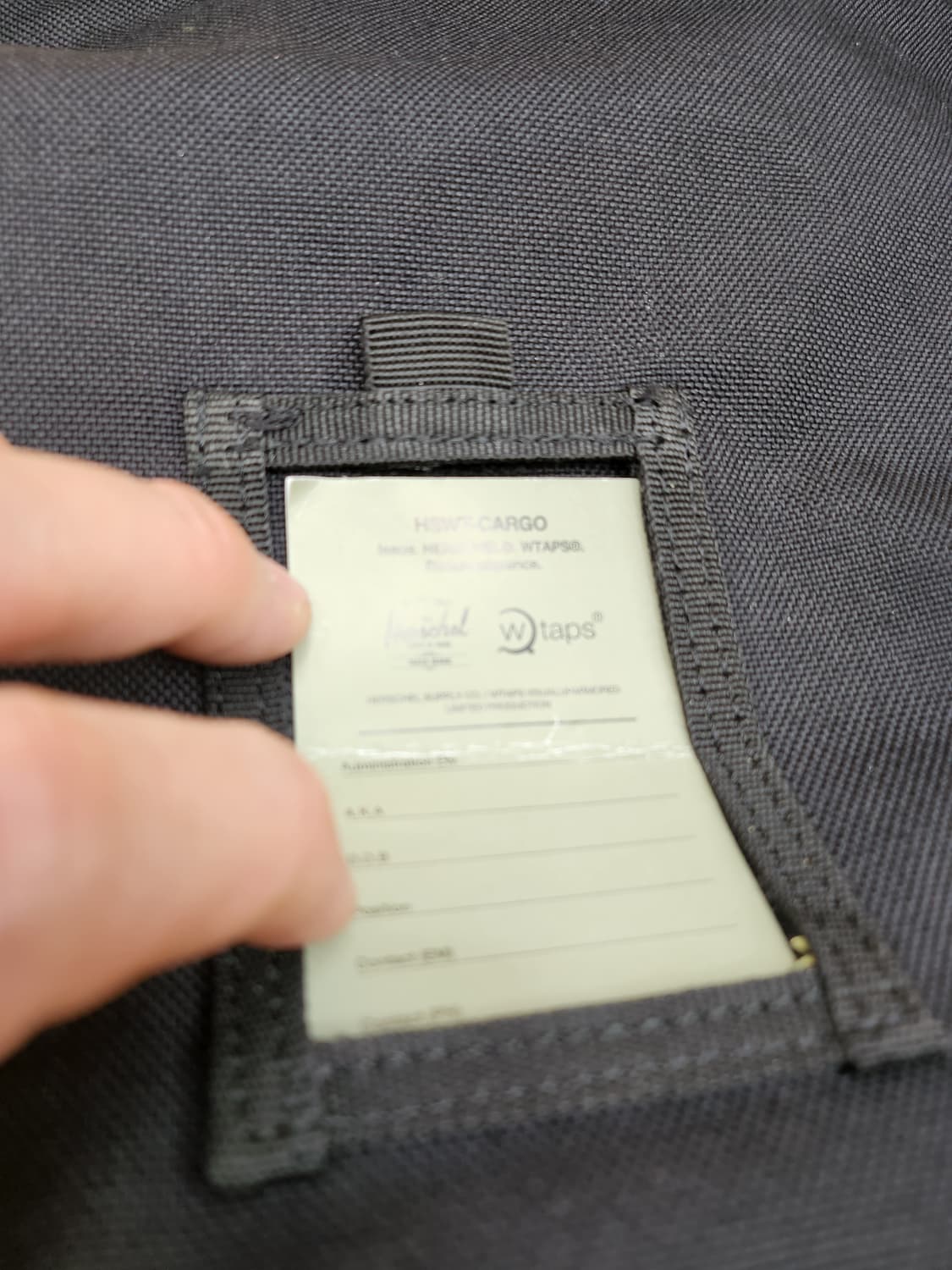 더블탭스X허쉘 콜라보 크로스백 상품이미지8