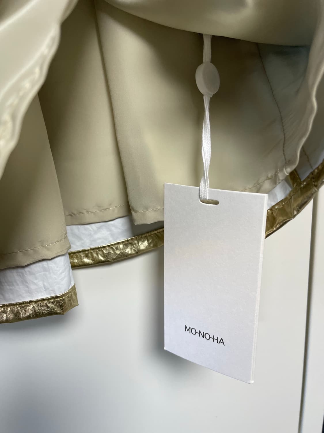 모노하 포일 셔링스커트 골드 상품이미지2