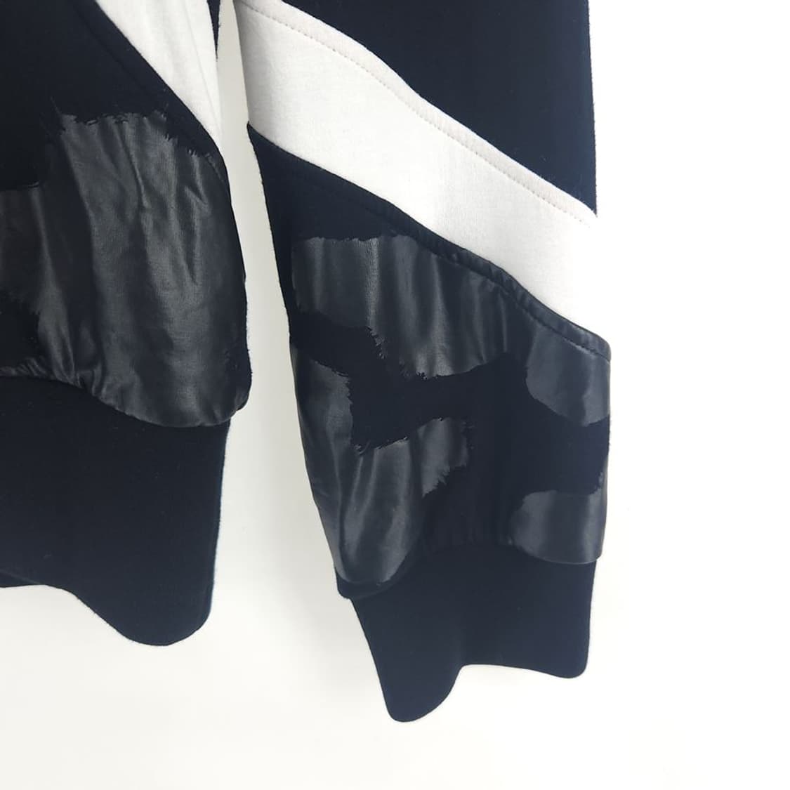 [남M]닐바렛 카모 프린팅 맨투맨[Y61-221] 상품이미지4