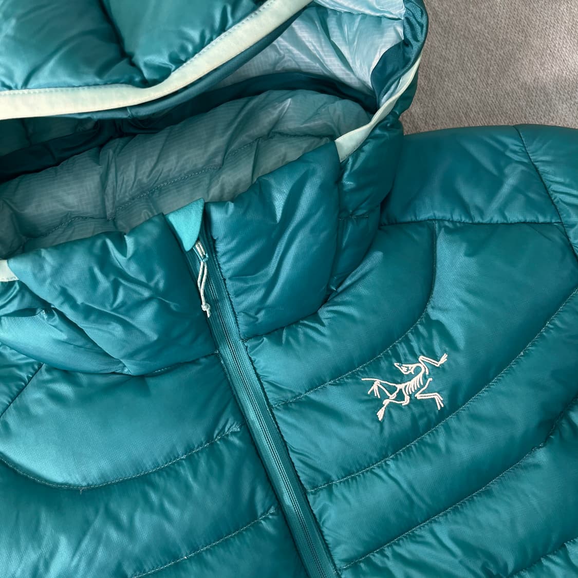 W95 아크테릭스 세륨 LT 필 구스다운 경량 패딩 상품이미지2