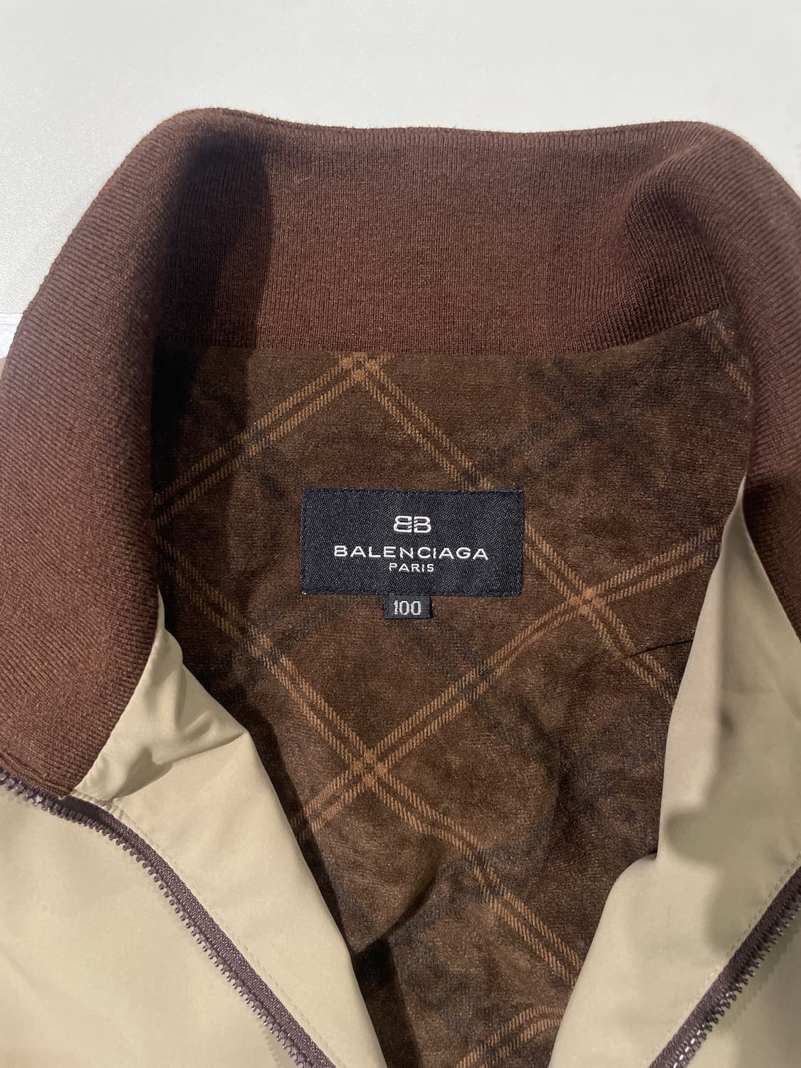 발렌시아가 베이지 하프집 폴리에스텔 웜업 상품이미지7