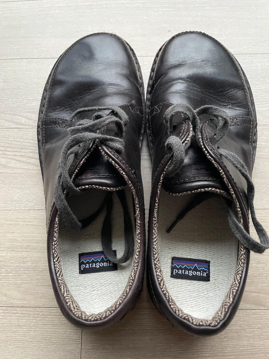 파타고니아 loulu 룰루 레더 슈즈 벨벳 브라운 상품이미지3