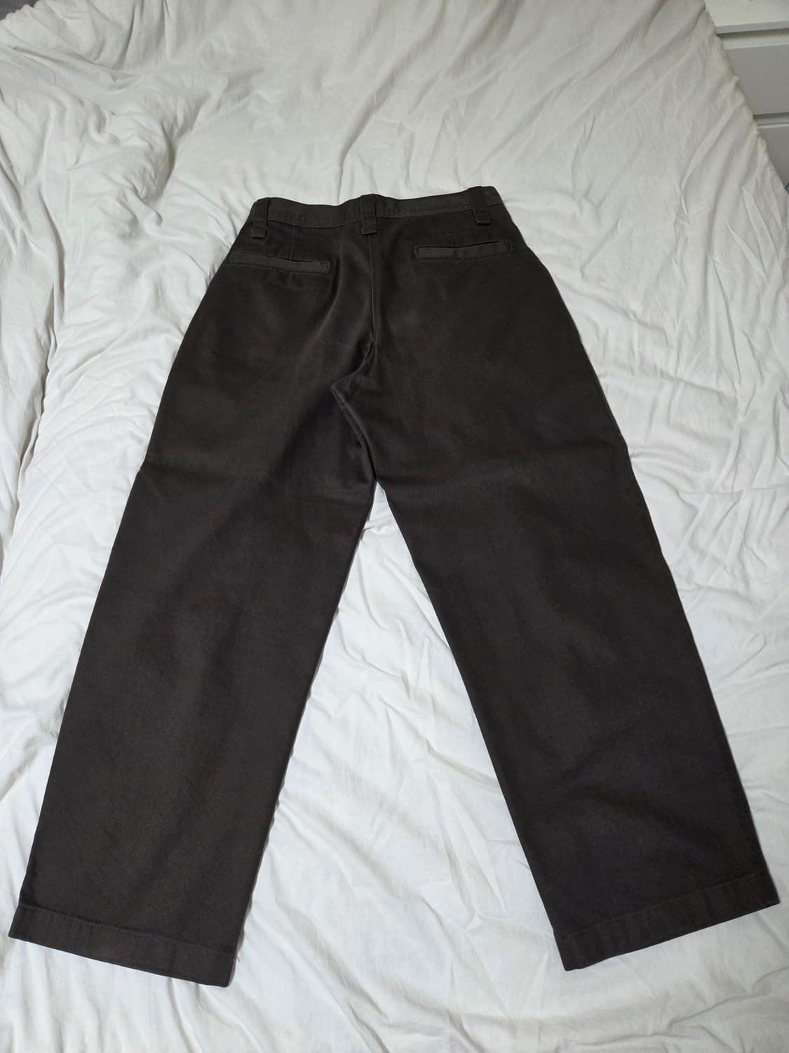 유니클로 U 와이드핏치노 다크브라운 76 상품이미지4