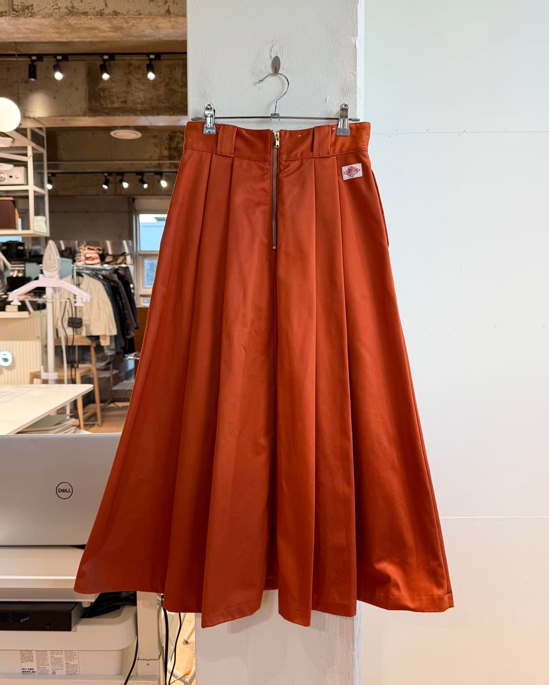 단톤 오렌지 핀턱 롱스커트 상품이미지5