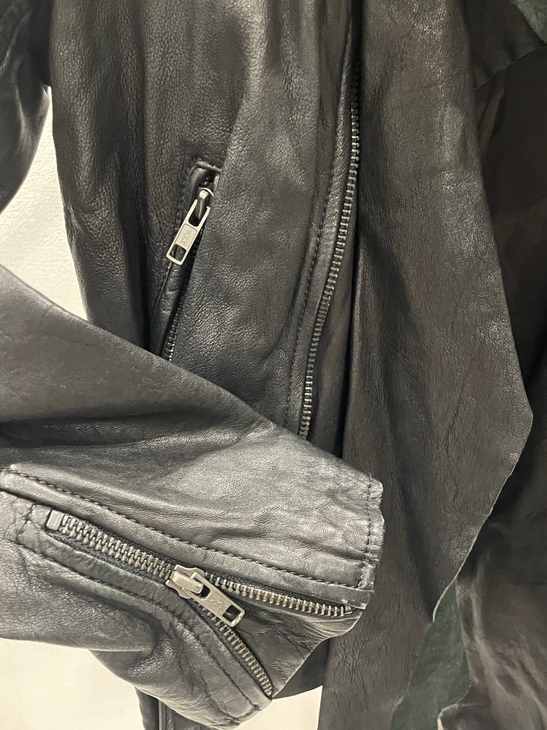 AllSaints 올세인츠 사선 드레이프 레더 자켓 상품이미지6