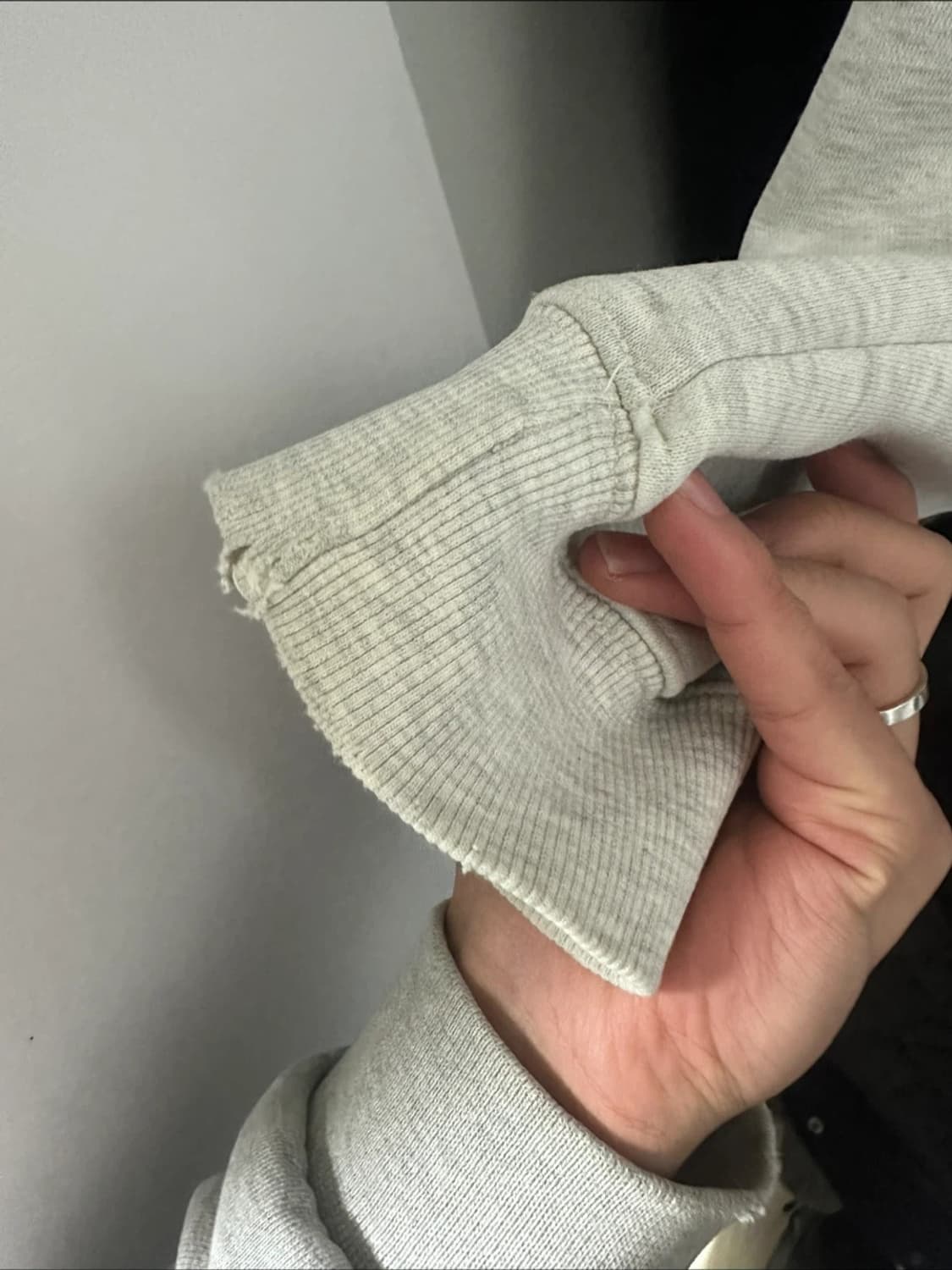 아이앱스튜디오 버건디 후드티 L판매합니다. 상품이미지3