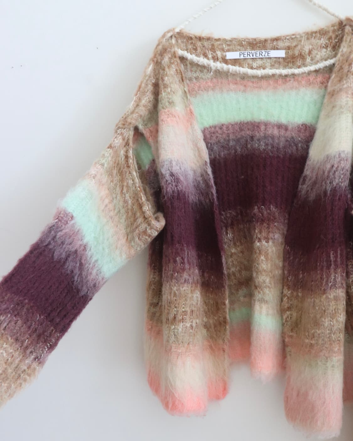 [Perverze] Gradient Stripe Knit Cardigan 상품이미지8