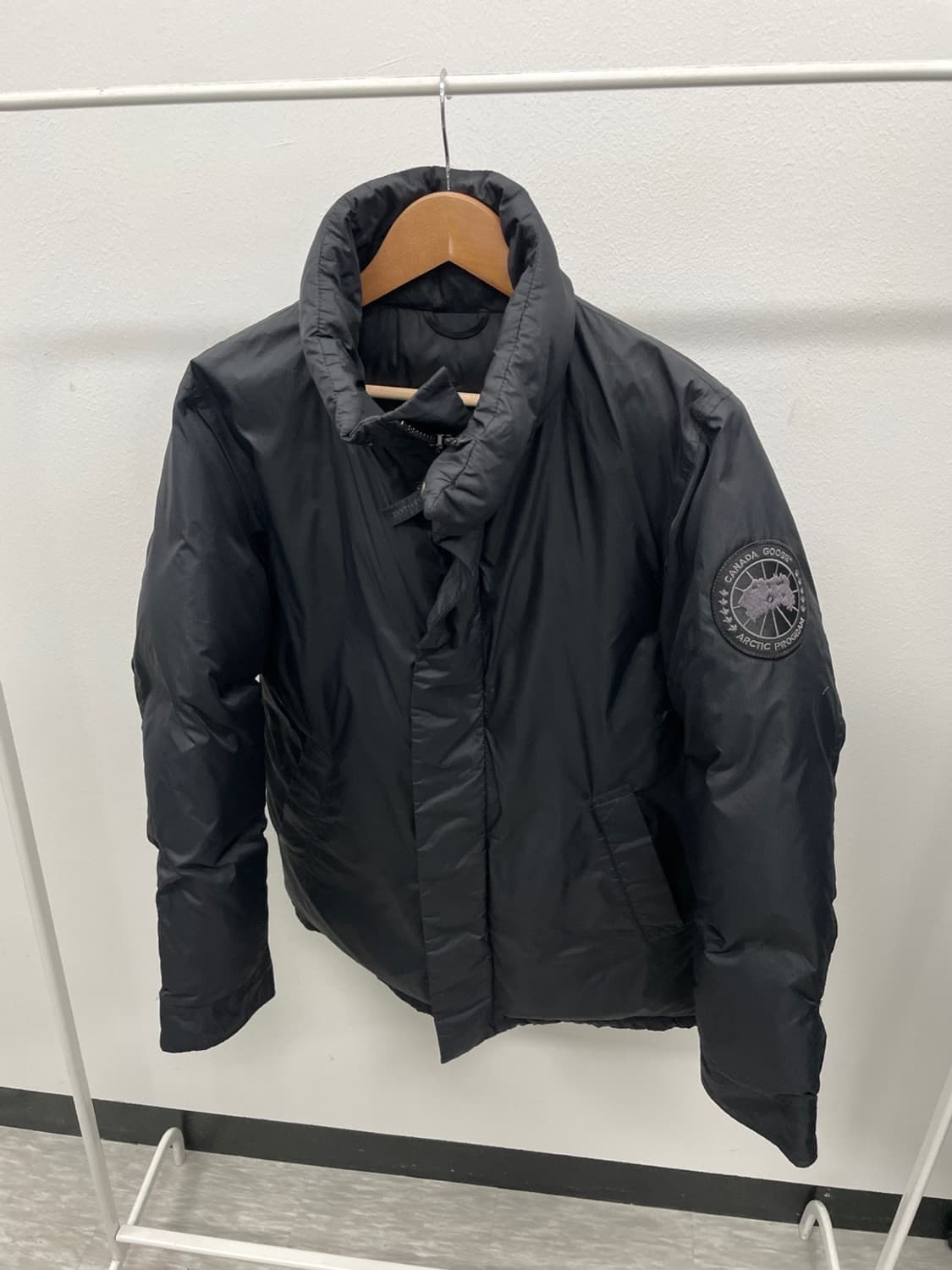 95) 캐나다구스 신형 블랙라벨 패딩 상품이미지1