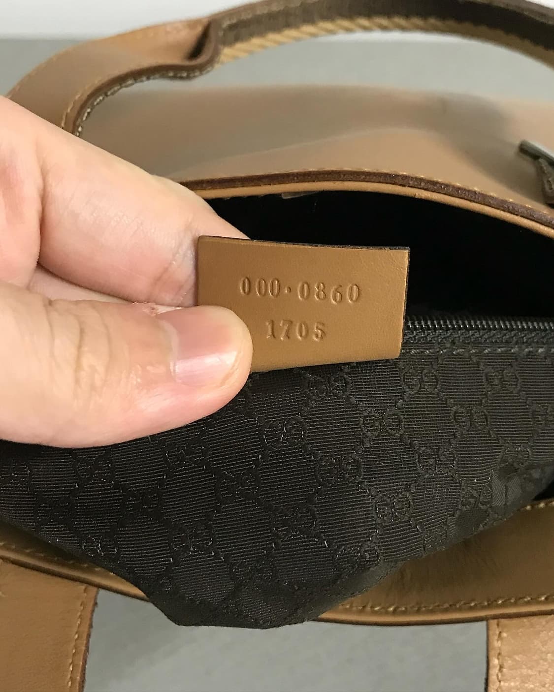 구찌 로고 레더 토트백 상품이미지8