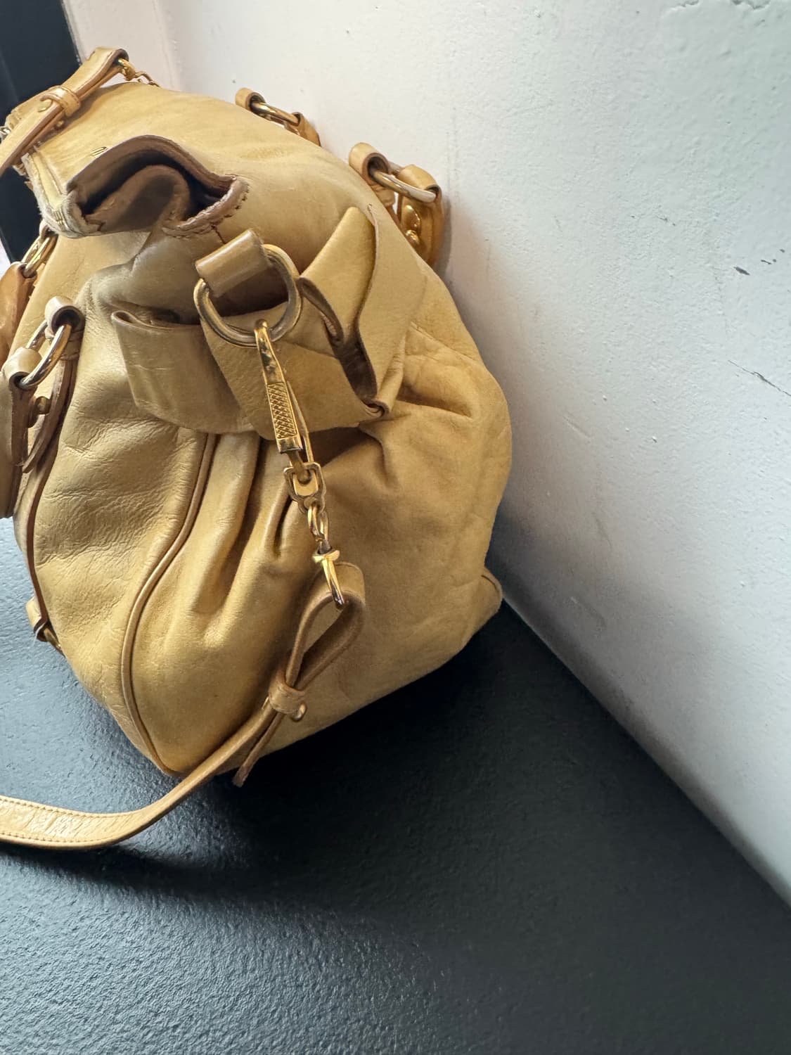 미우미우 비텔로 럭스 사첼 2way백(정품) 상품이미지3