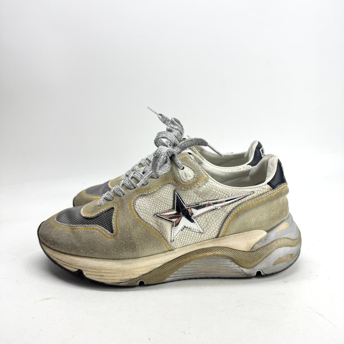 230) 골든구스 러닝솔 스니커즈 상품이미지1