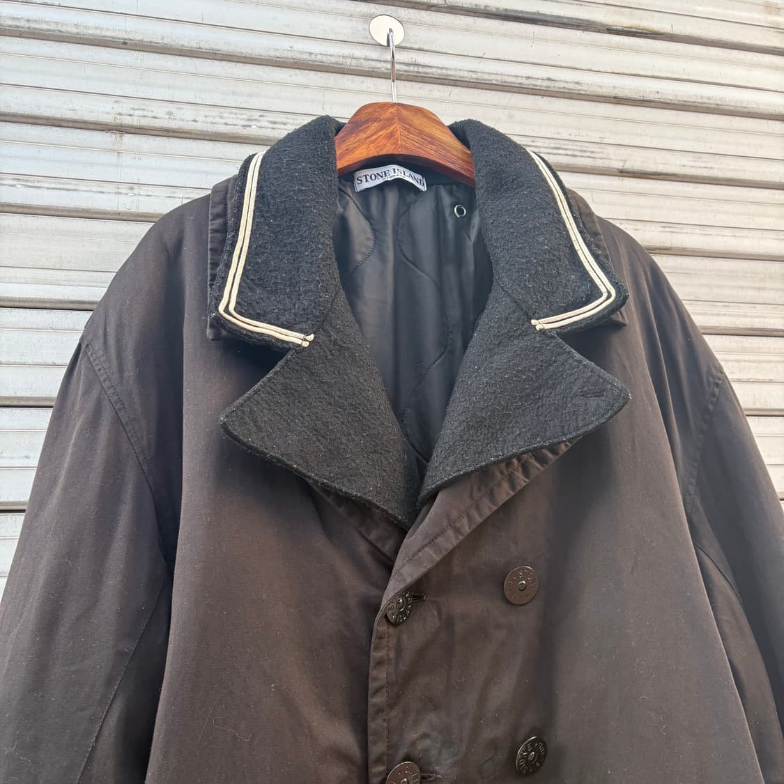 스톤아일랜드 “Raso Gommato” 라이너 트렌치 코트 상품이미지2
