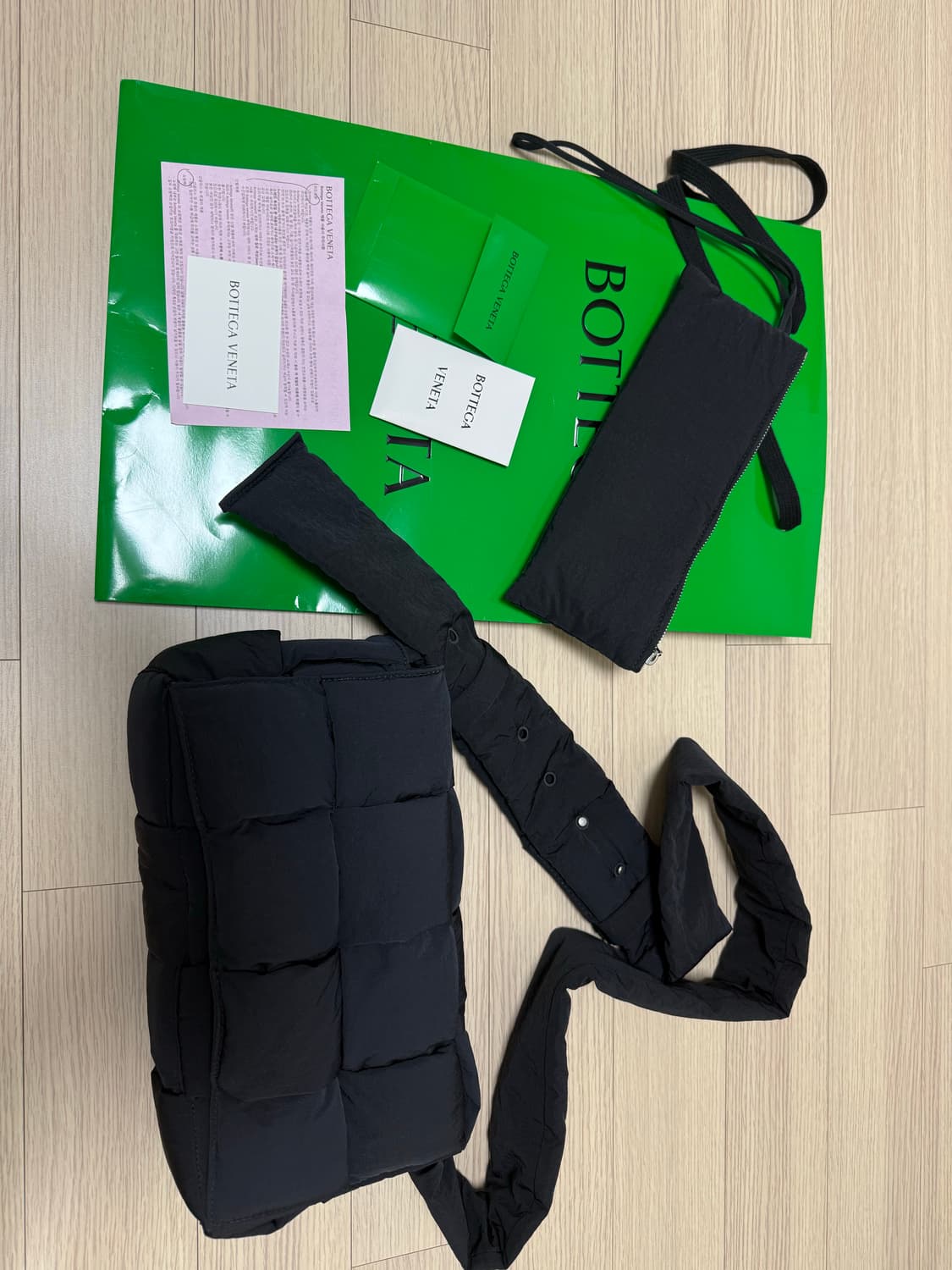 보테가 패딩카세트백 팝니다 상품이미지1