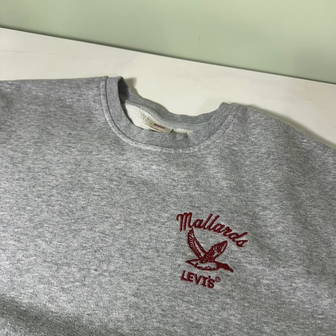 L 105 리바이스 그레이 릴렉스핏 청둥오리자수 mallard 스웻 맨투 상품이미지2