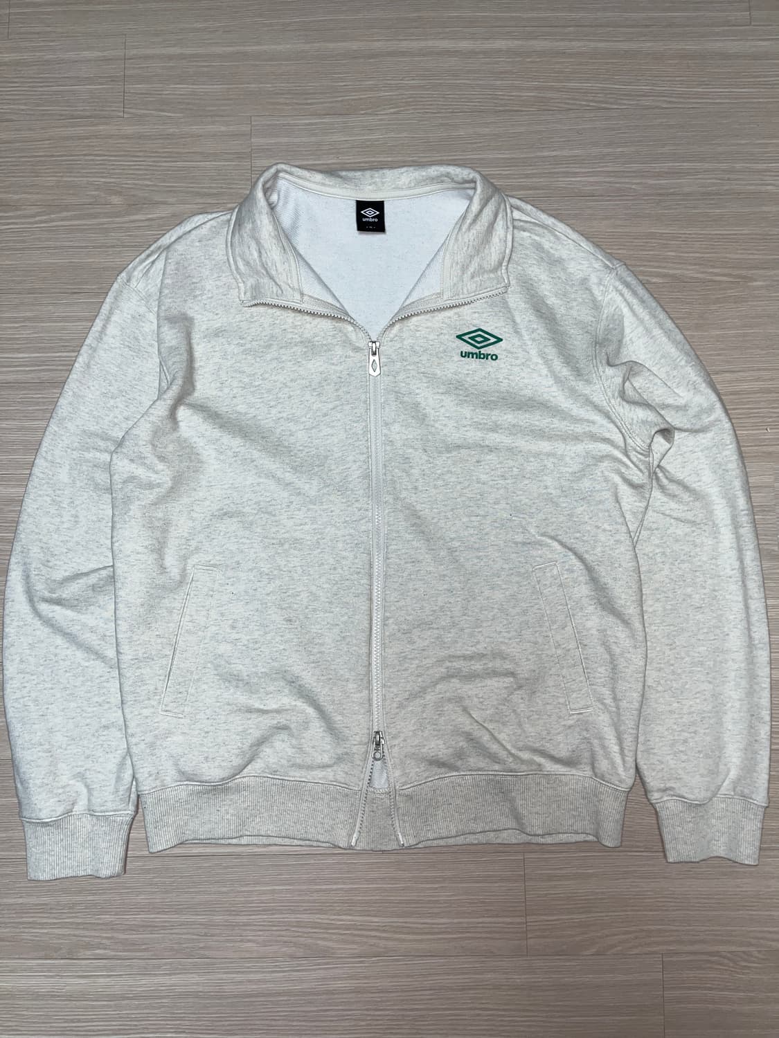 엄브로 져지 화이트 상품이미지1