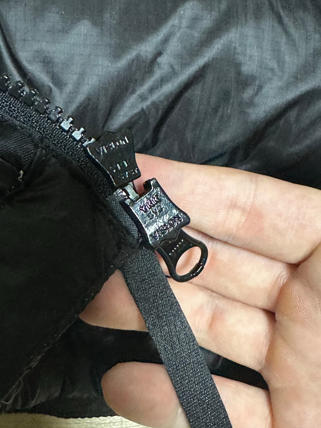 Cp컴퍼니 dd쉘 패딩 블랙 L 상품이미지4