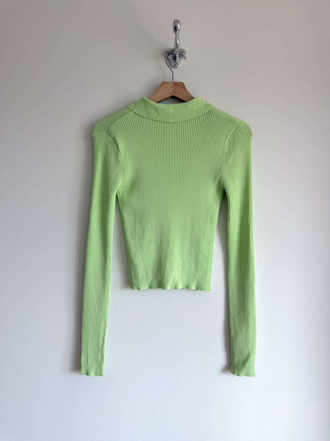 아모멘토(AMOMENTO) 크롭 골지 니트 집업 상품이미지5