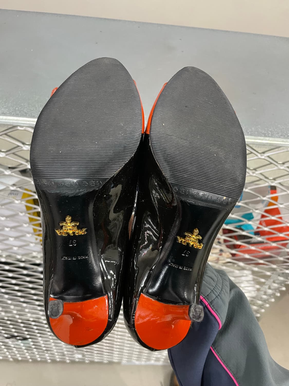 프라다 버클 힐 블랙 오렌지  37 상품이미지6