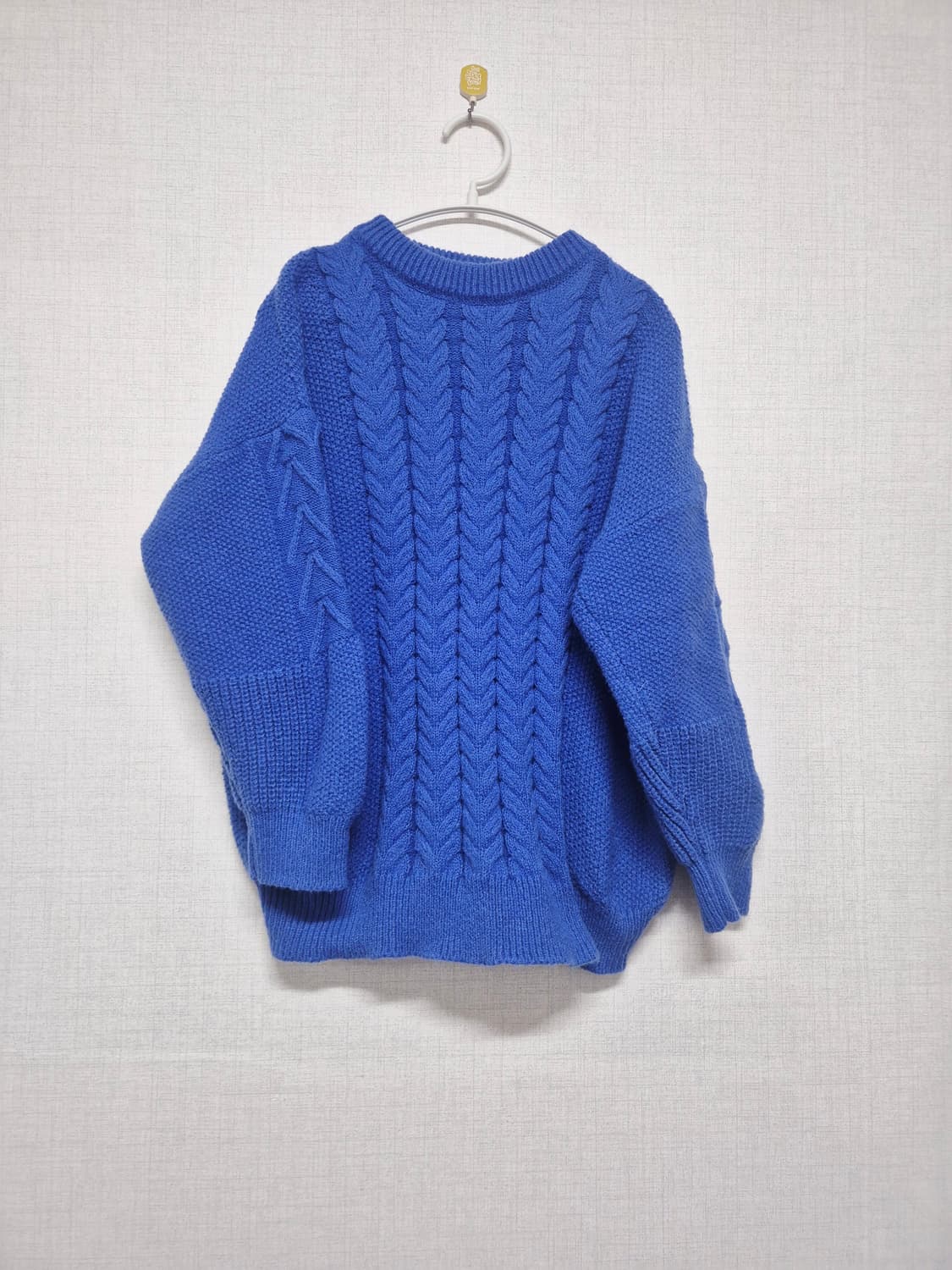 블루 꽈배기 니트 스웨터 상품이미지1