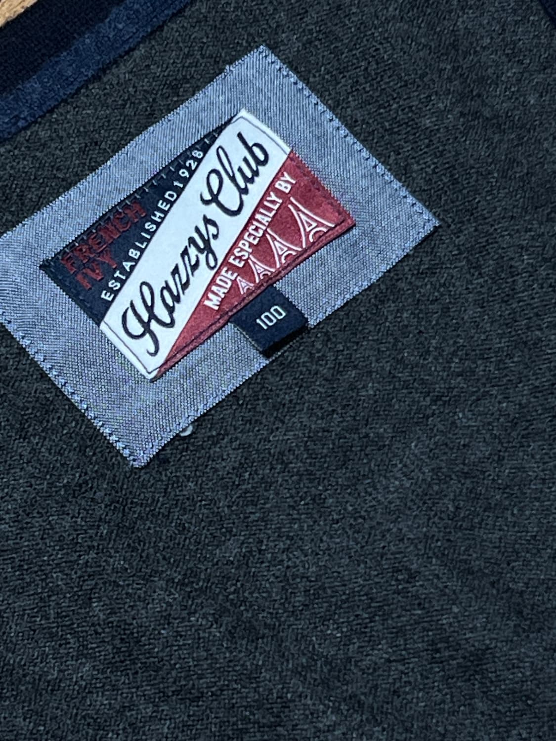 헤지스 클럽 배색 패치 wool100% 가디건 L 네이비 상품이미지3