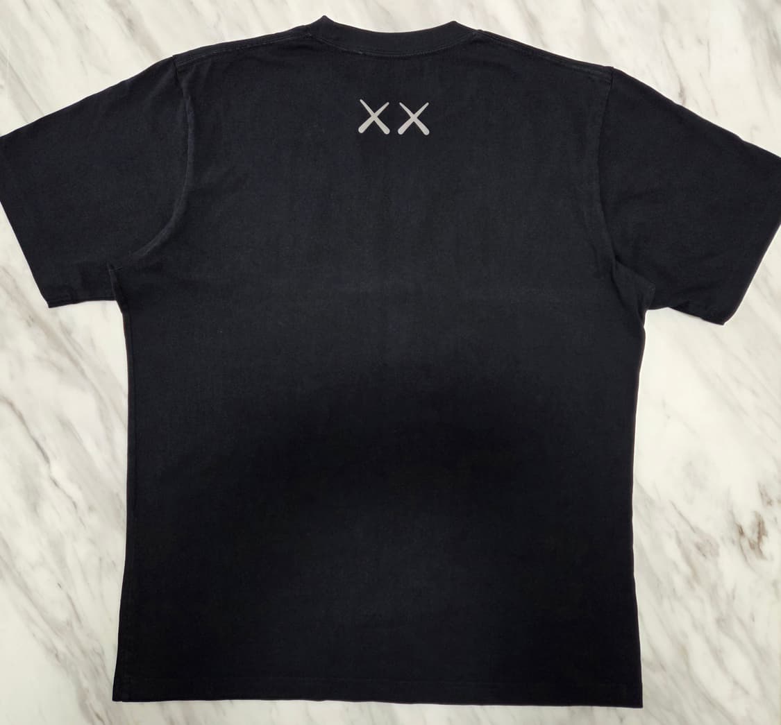 유니클로 X 카우스 정품 그래픽 반팔 티셔츠  상품이미지2