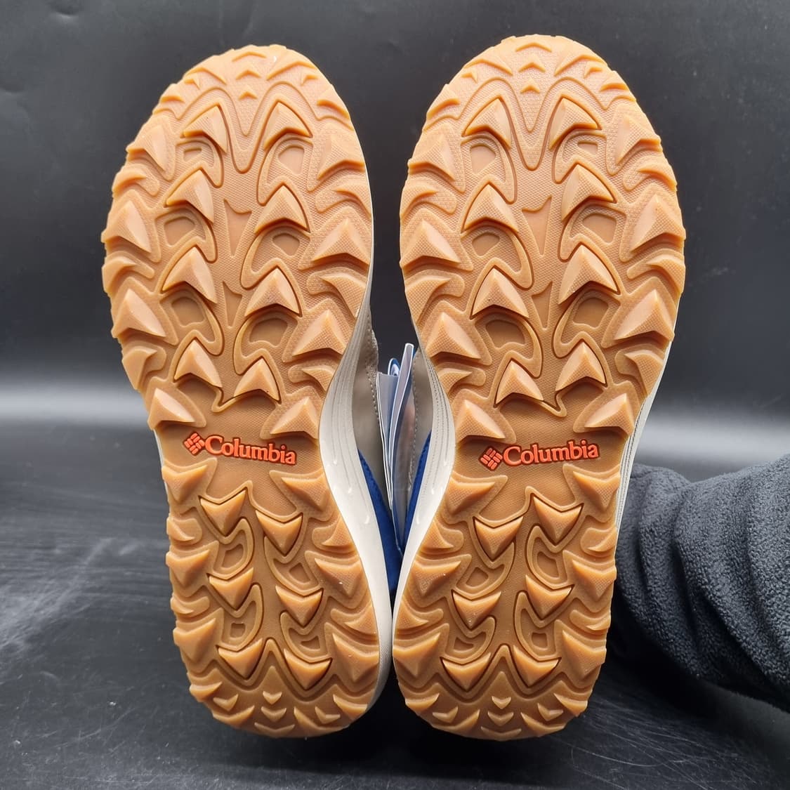 새상품 컬럼비아 트레일스톰 방수 등산화255 상품이미지3