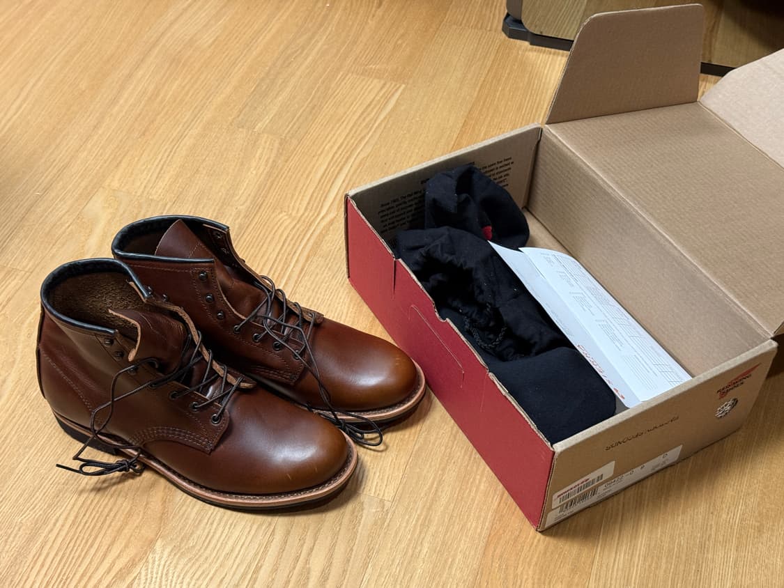 레드윙백맨 시가 9사이즈(270) 새제품 상품이미지1