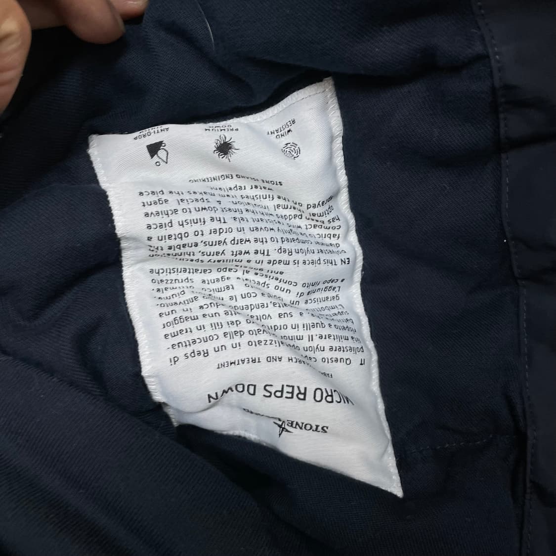 스톤아일랜드 마이크로랩스 와펜 후드 패딩 자켓 상품이미지6