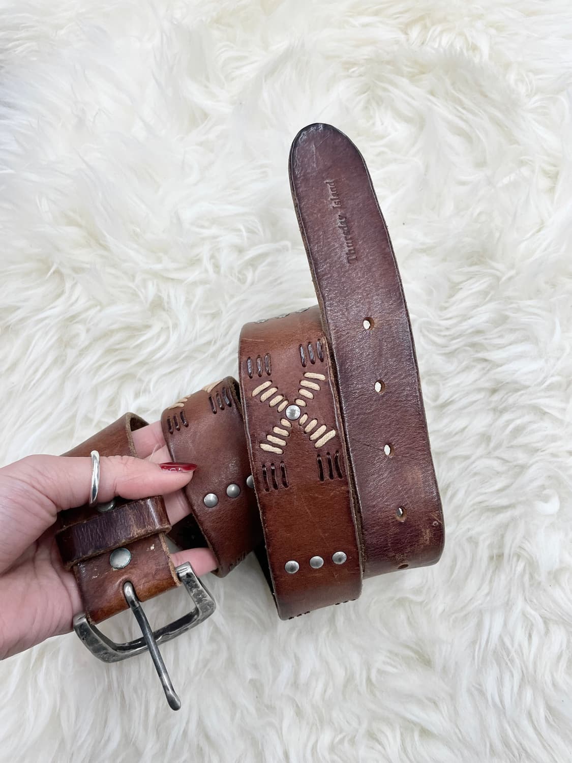 써스데이아일랜드 리얼레더 스티치 버클 벨트 상품이미지1